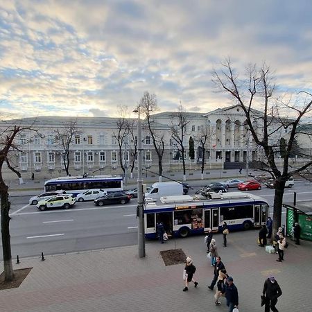 White New Apartments Ultracentral 2-Rooms In The Heart Chisinau Ngoại thất bức ảnh