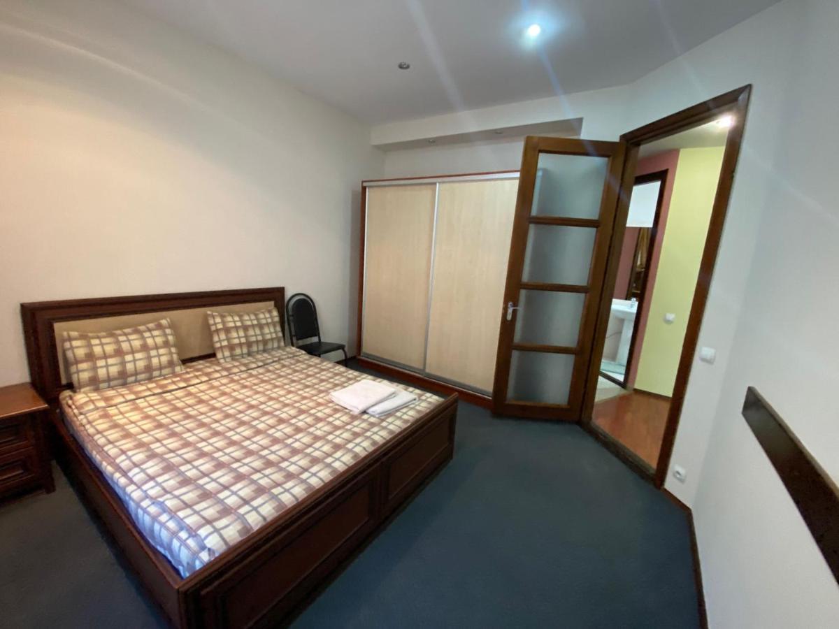 White New Apartments Ultracentral 2-Rooms In The Heart Chisinau Ngoại thất bức ảnh