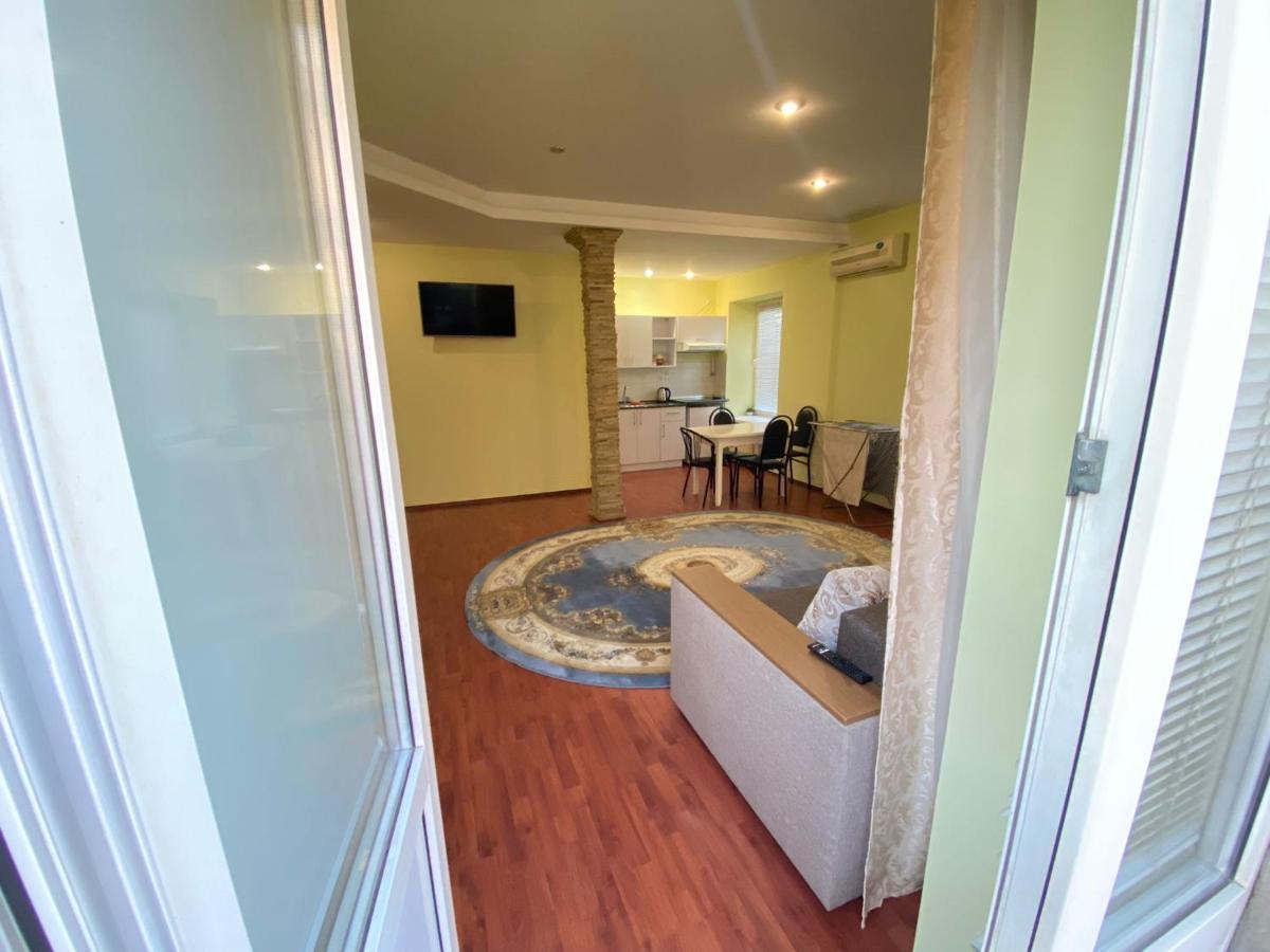 White New Apartments Ultracentral 2-Rooms In The Heart Chisinau Ngoại thất bức ảnh