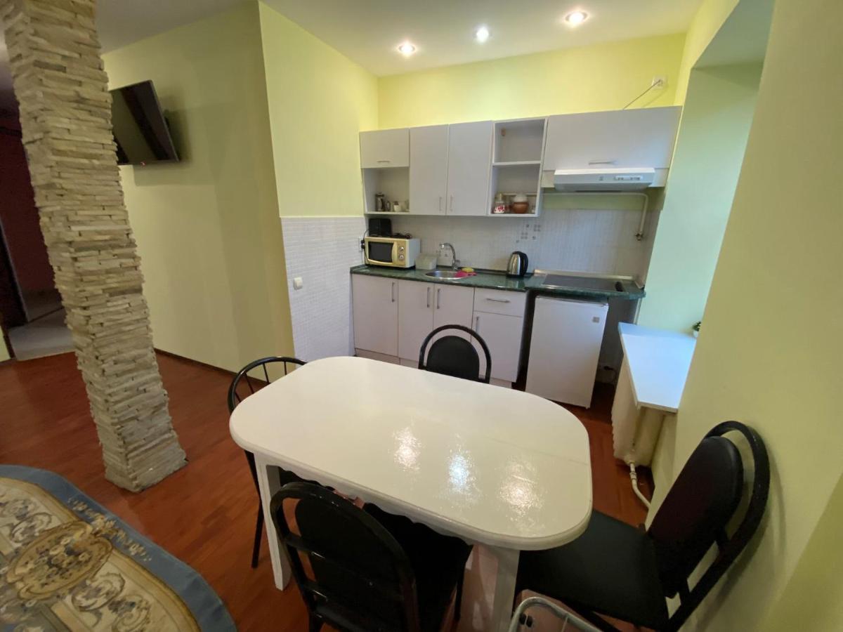 White New Apartments Ultracentral 2-Rooms In The Heart Chisinau Ngoại thất bức ảnh