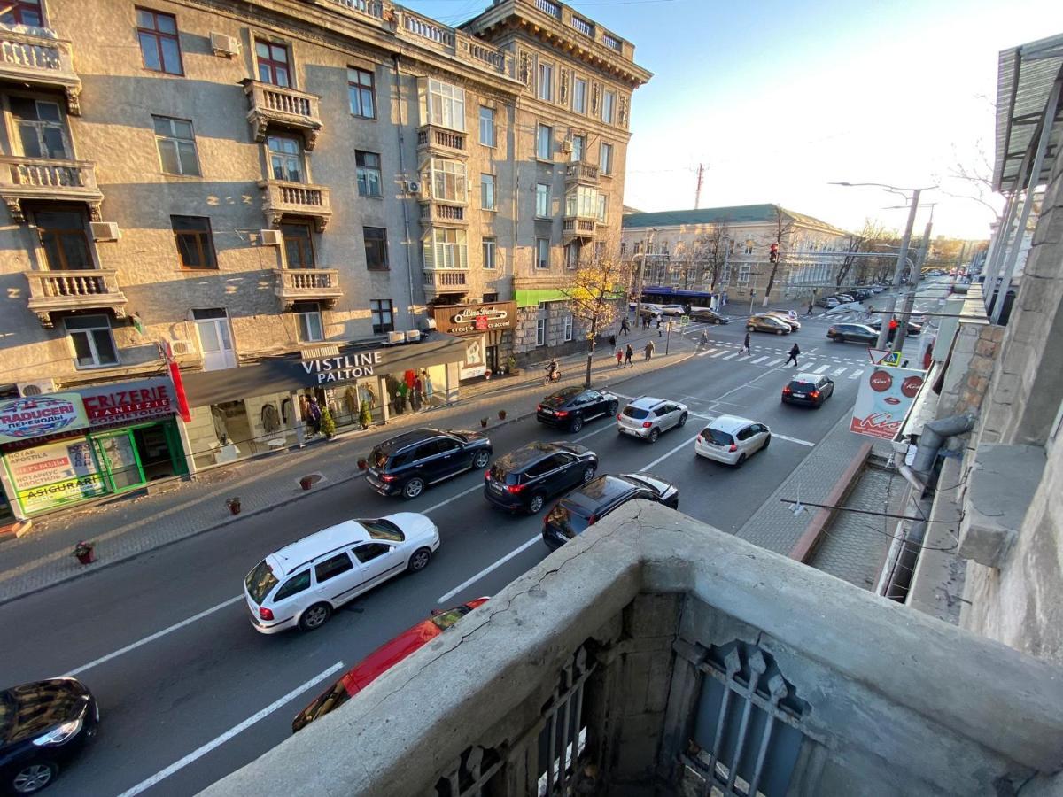 White New Apartments Ultracentral 2-Rooms In The Heart Chisinau Ngoại thất bức ảnh